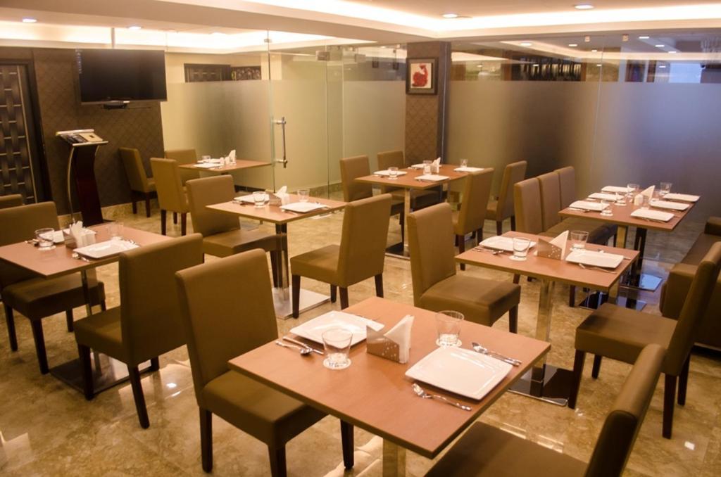 Hotel Comfotel Kolkata Eksteriør bilde