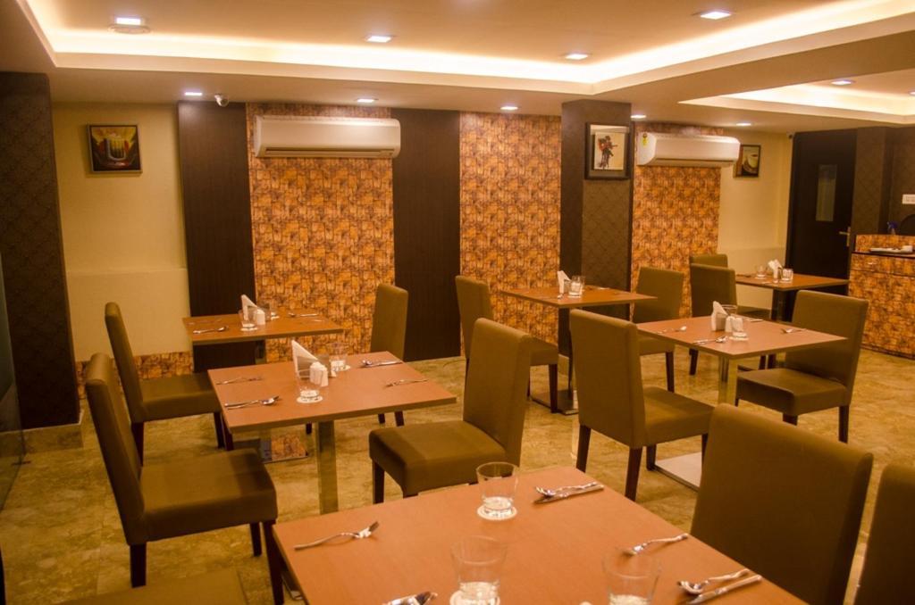 Hotel Comfotel Kolkata Eksteriør bilde