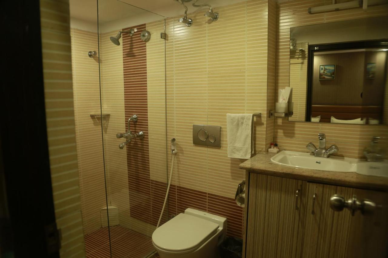 Hotel Comfotel Kolkata Eksteriør bilde