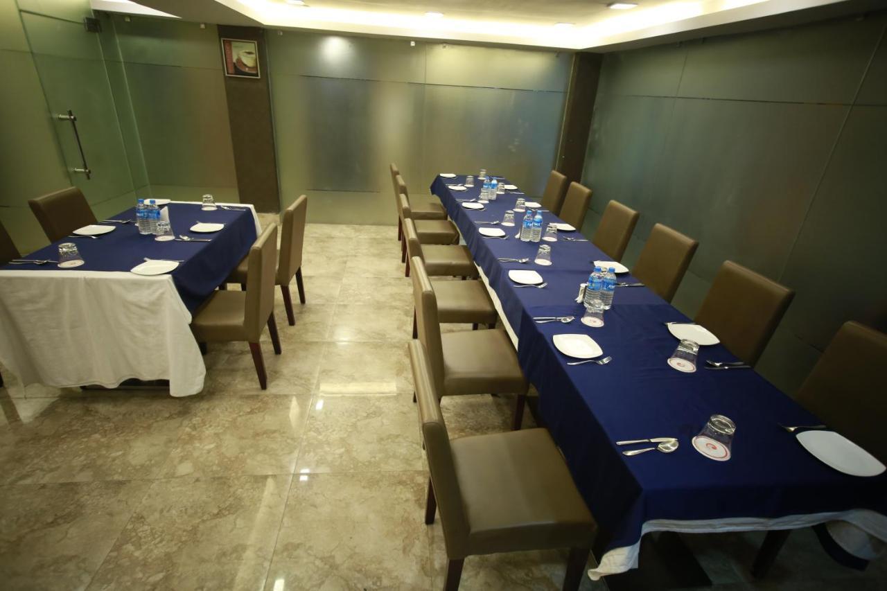 Hotel Comfotel Kolkata Eksteriør bilde
